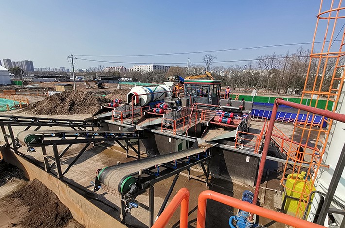 土壤修復案例現(xiàn)場