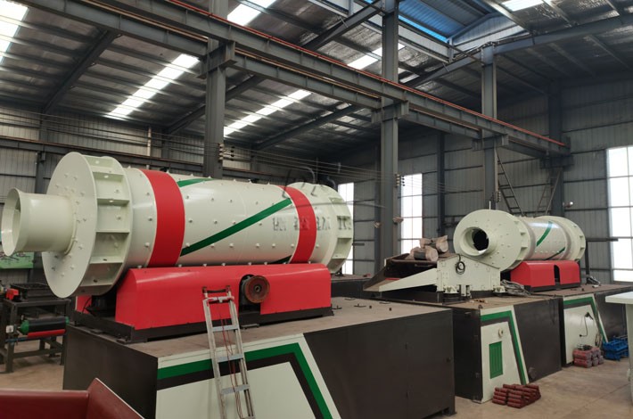 移動淋洗修復(fù)車生產(chǎn)車間 移動淋洗修復(fù)車生產(chǎn)車間